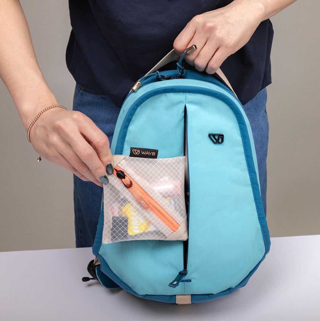 Parent packing The Sling Bag